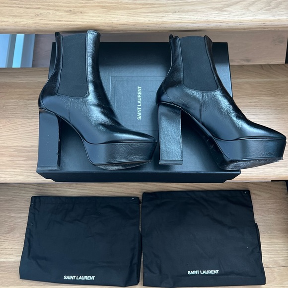 Saint Laurent 95MM Vika Platform Bootie - Picture 4 of 6